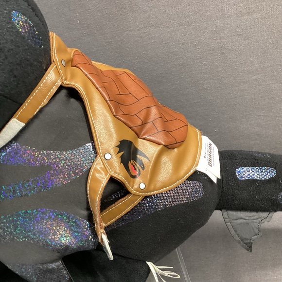 BUILD A BEAR HOW TO TRAIN YOUR DRAGON TOOTHLESS  SPECIAL EDITION BIOLUMINESCENT - Picture 5 of 16